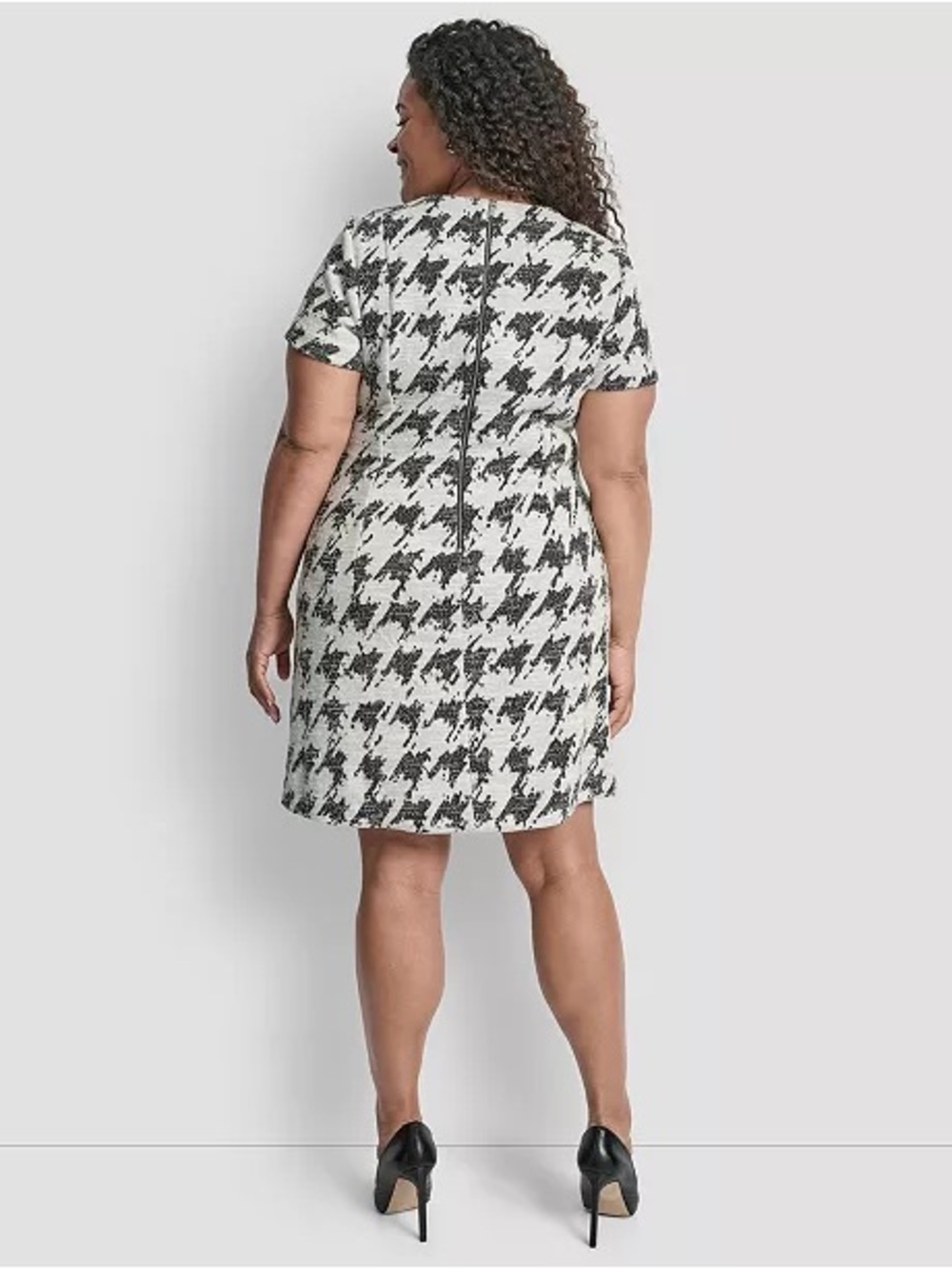 DKNY Plus Size Jewel Neck Rivets Sheath Short Dress - Picture 2 of 5